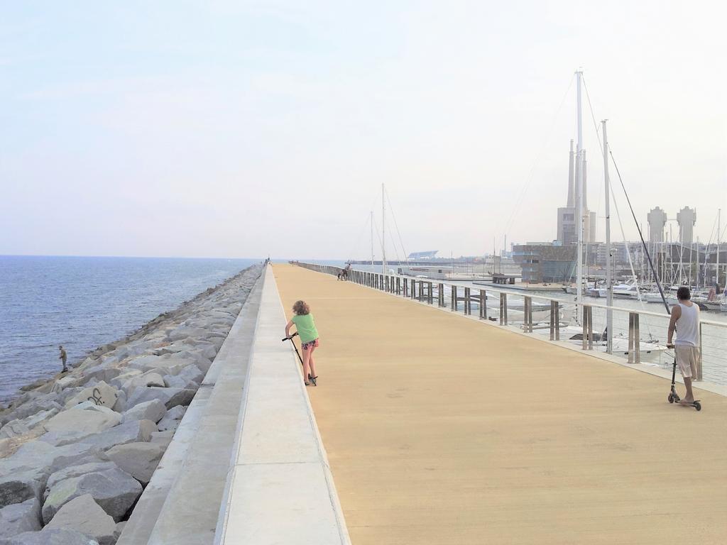 Alexandra'S Beach-Port バダロナ エクステリア 写真